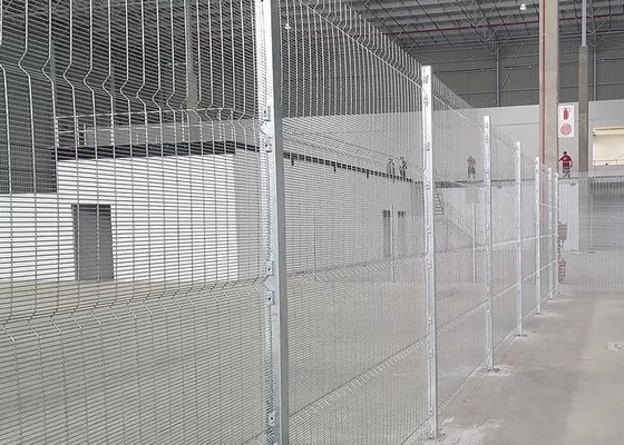 Welded Wire Mesh 3mm Anti Climb Fencing For Residential Security