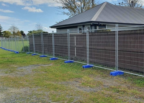 2.1m X 2.4m Outdoor Temporary Privacy Fence Standard Australia Panels For Building Site