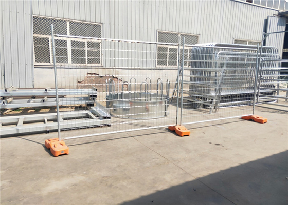 Mobile Metal 4.0mm Temporary Steel Fencing Hot Dipped Galvanized With Base