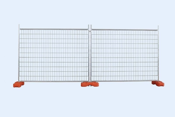 2.1m Tall Construction Safety Fence Panels , 75x100mm Mesh Portable Security Fence