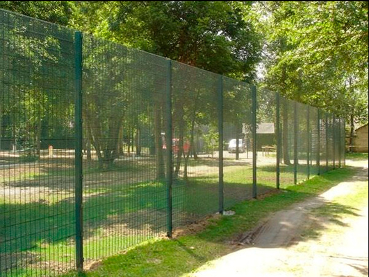 Galvanized 8 Gauge 2200mm Tall Anti Climb Fencing For Security